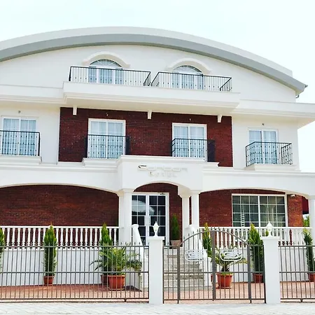 Hotel Sarban 2*
