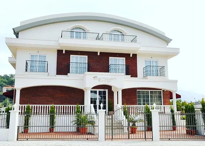 Hotel Sarban 2*