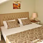 Sarban Hotel 2*
